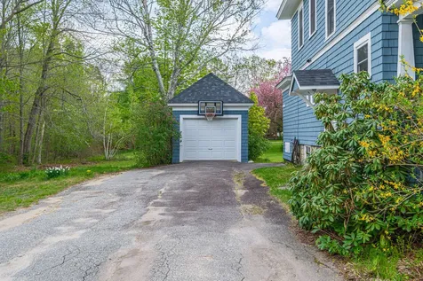 29 Pleasant Street Norway ME 04268