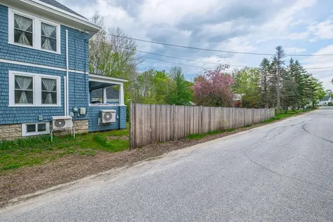 29 Pleasant Street Norway ME 04268