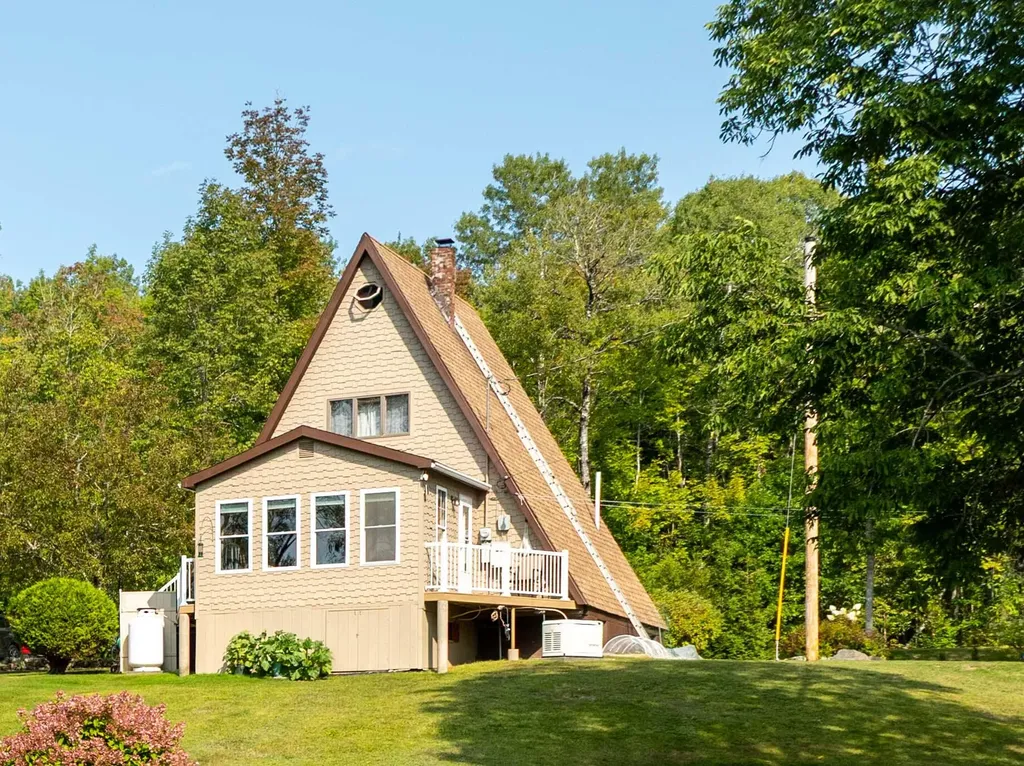 942 Great Pond Road Great Pond ME 04408