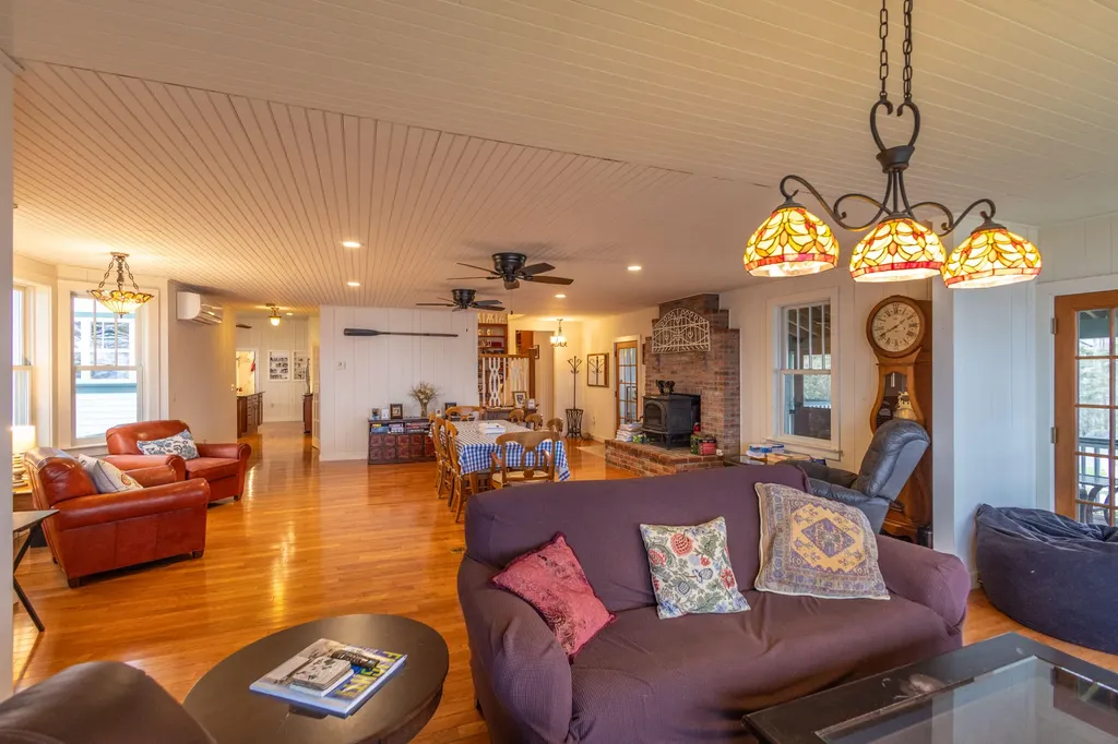 22 Windward Lane Northport ME 04849