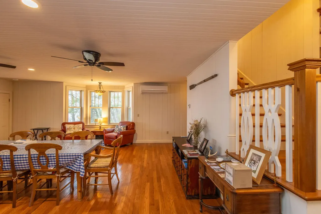 22 Windward Lane Northport ME 04849