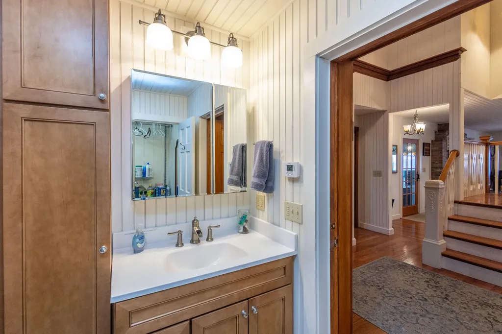 22 Windward Lane Northport ME 04849