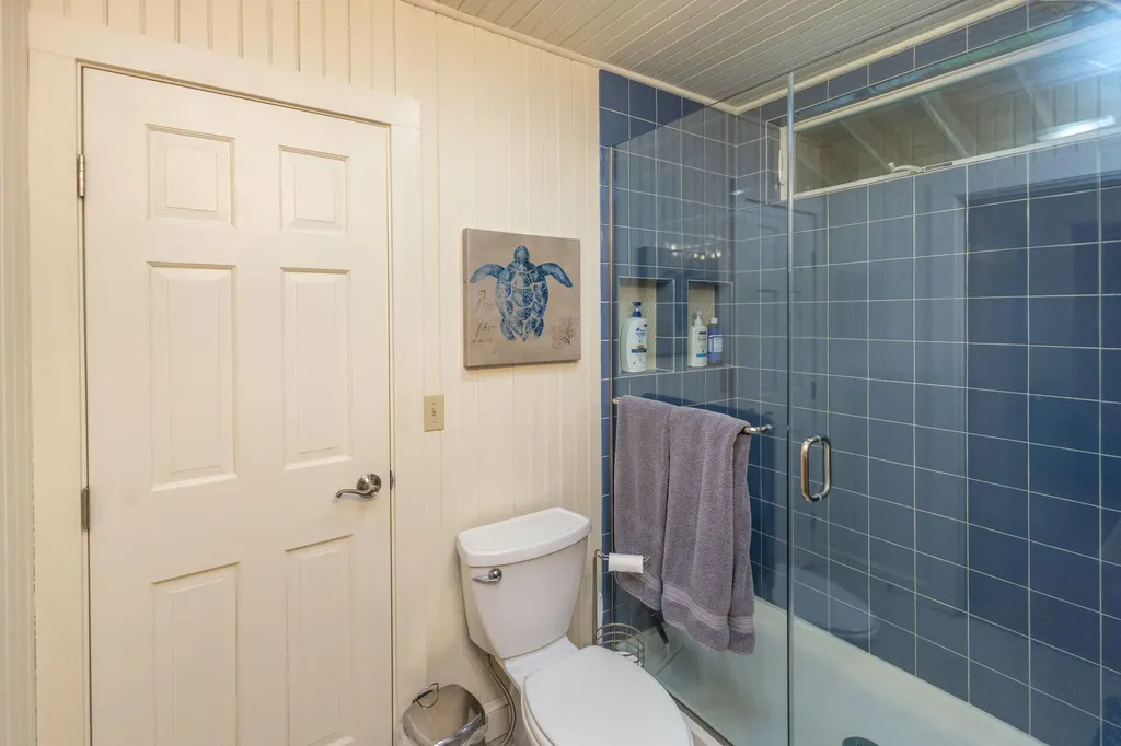 22 Windward Lane Northport ME 04849