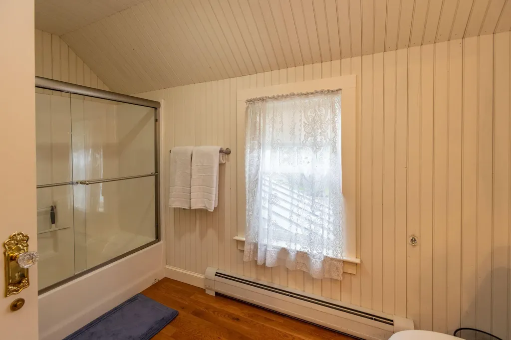 22 Windward Lane Northport ME 04849