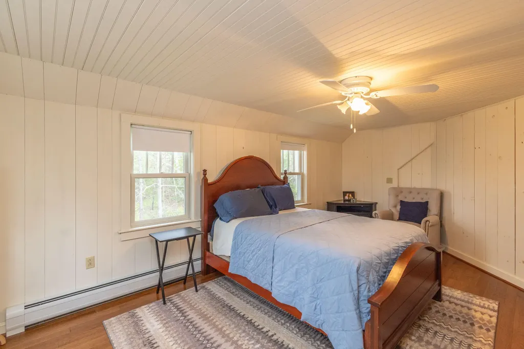 22 Windward Lane Northport ME 04849
