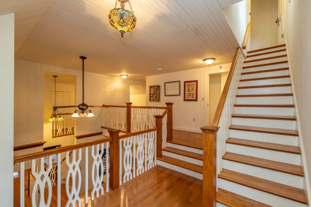 22 Windward Lane Northport ME 04849