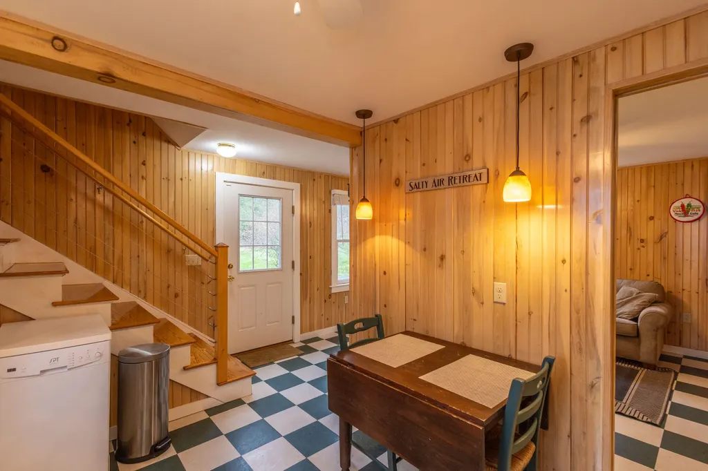 22 Windward Lane Northport ME 04849
