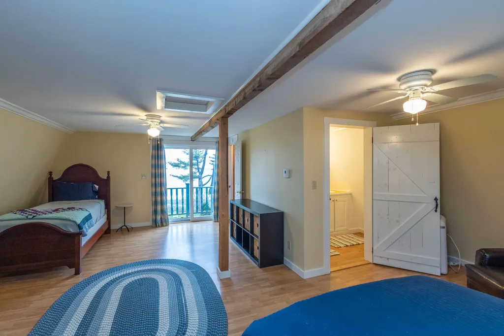 22 Windward Lane Northport ME 04849