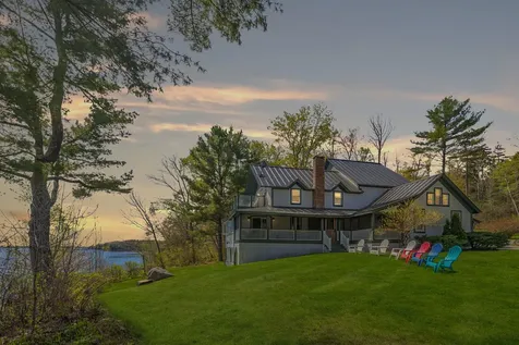 22 Windward Lane Northport ME 04849