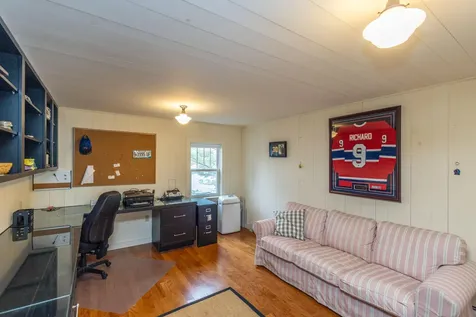22 Windward Lane Northport ME 04849