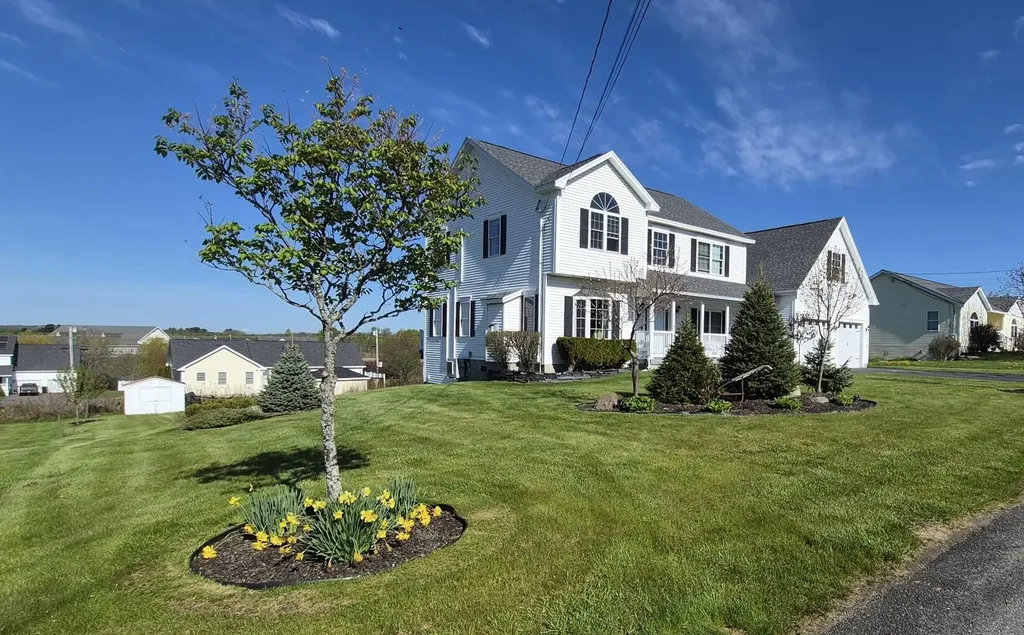 40 Hillview Drive Bangor ME 04401