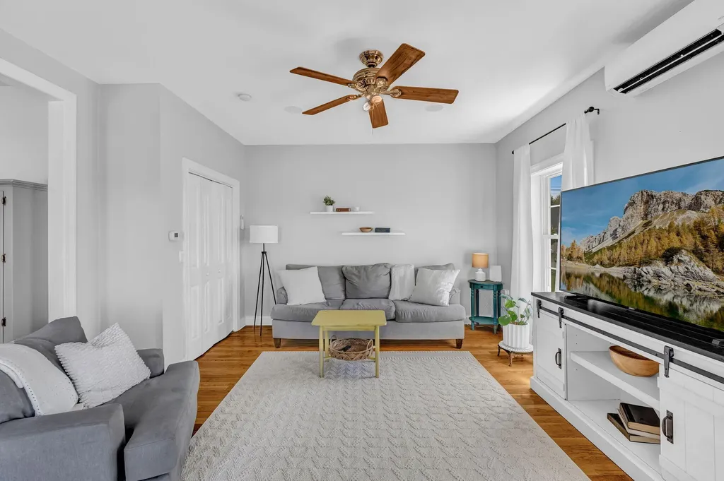 40 Hillview Drive Bangor ME 04401