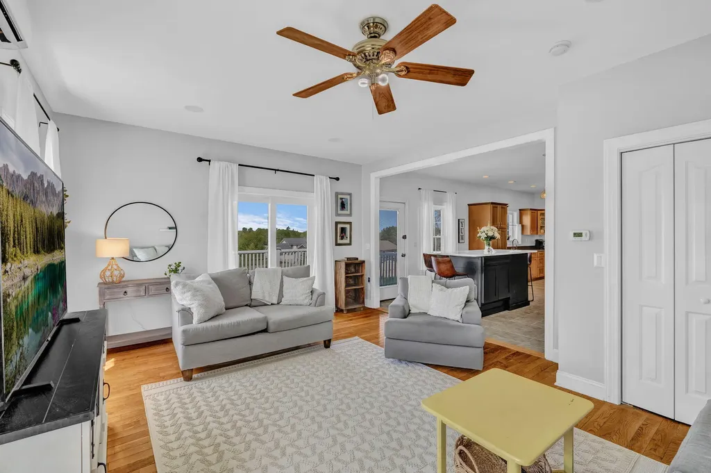 40 Hillview Drive Bangor ME 04401