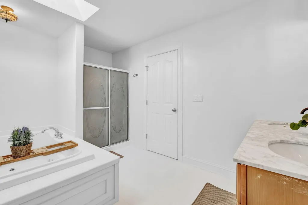 40 Hillview Drive Bangor ME 04401