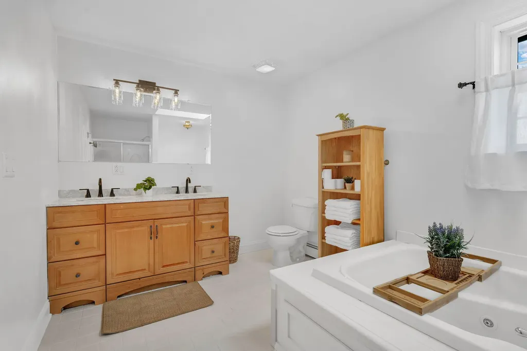 40 Hillview Drive Bangor ME 04401