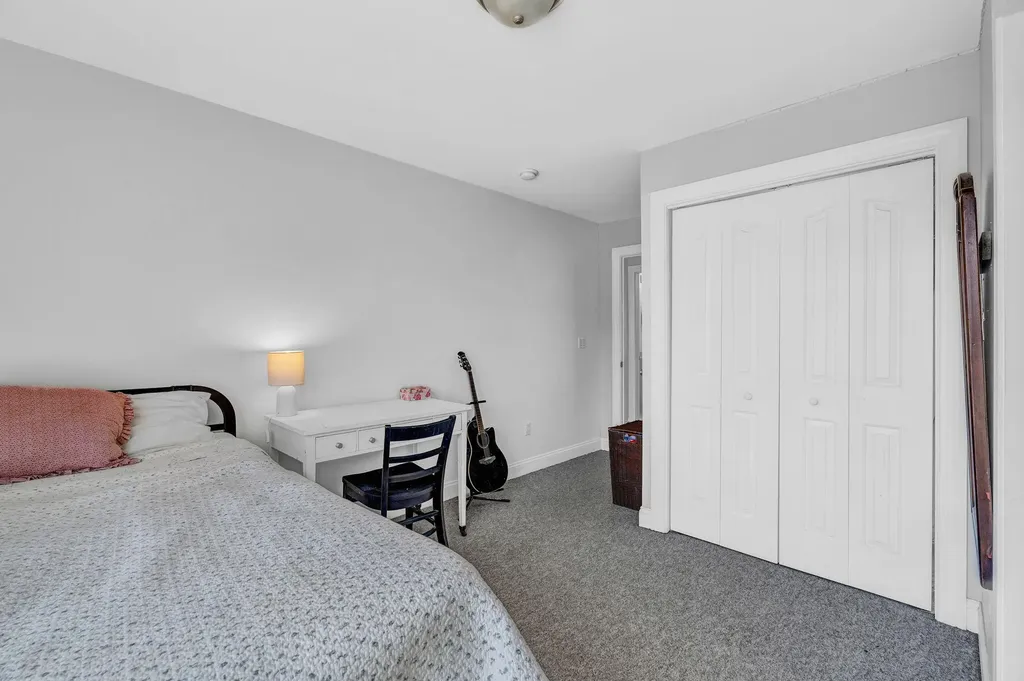 40 Hillview Drive Bangor ME 04401