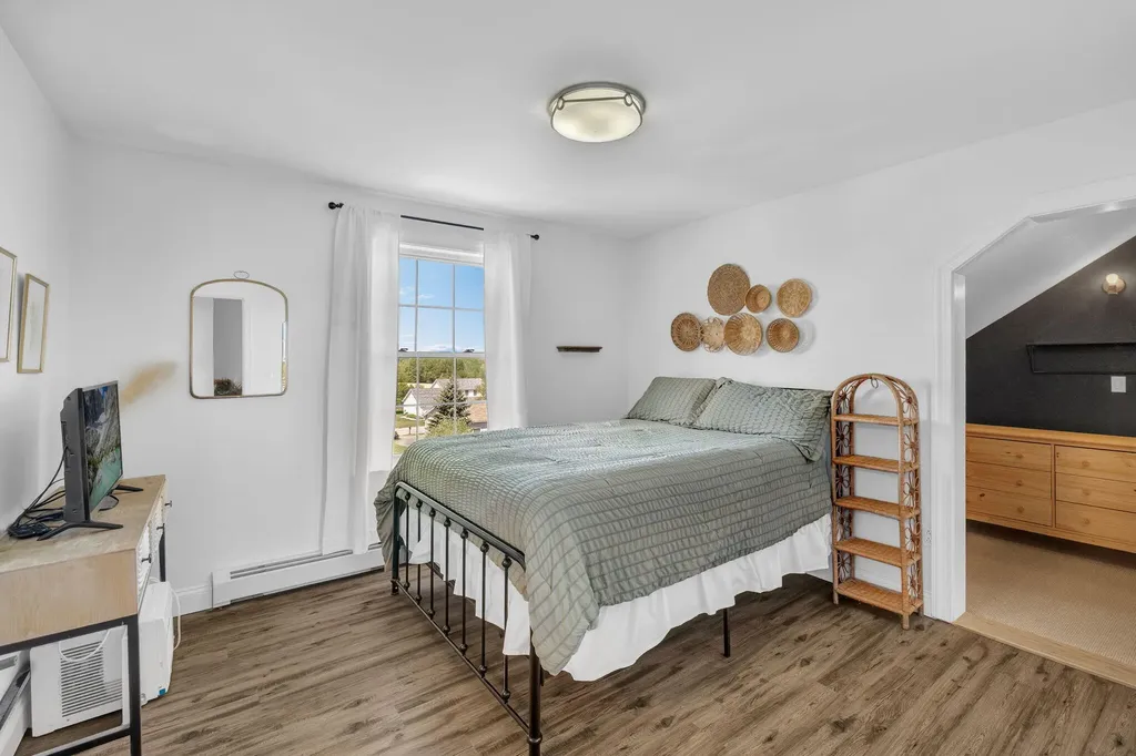 40 Hillview Drive Bangor ME 04401
