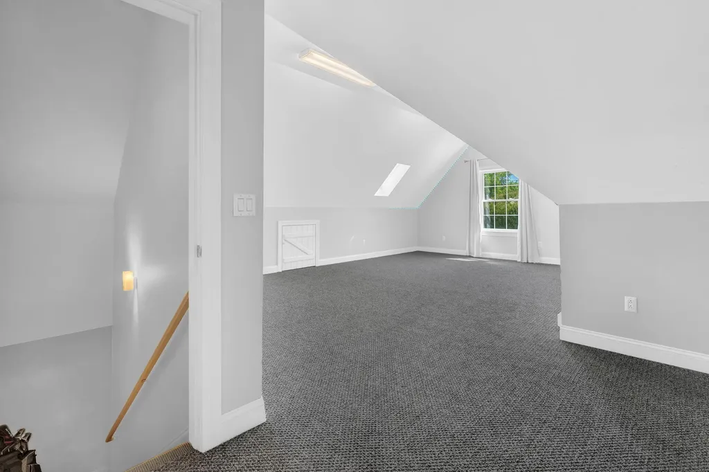 40 Hillview Drive Bangor ME 04401