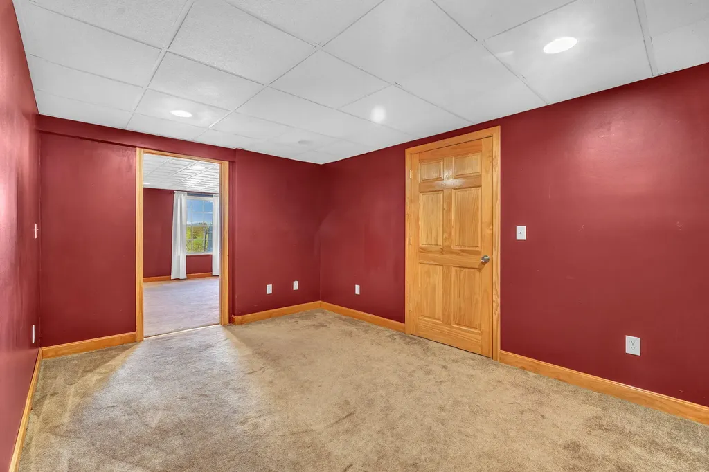 40 Hillview Drive Bangor ME 04401