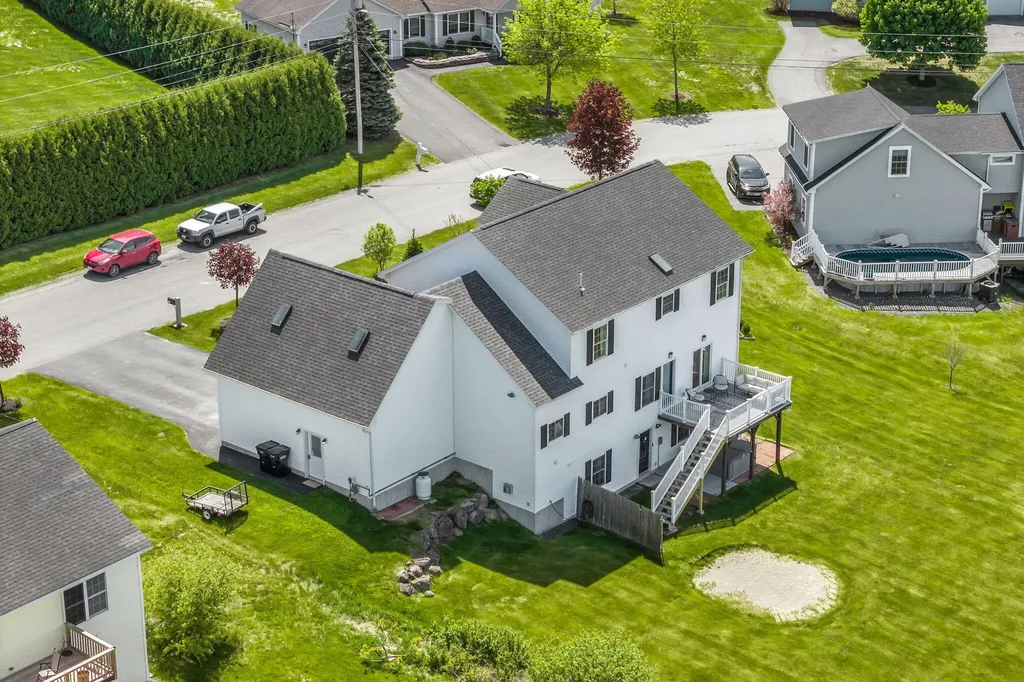 40 Hillview Drive Bangor ME 04401