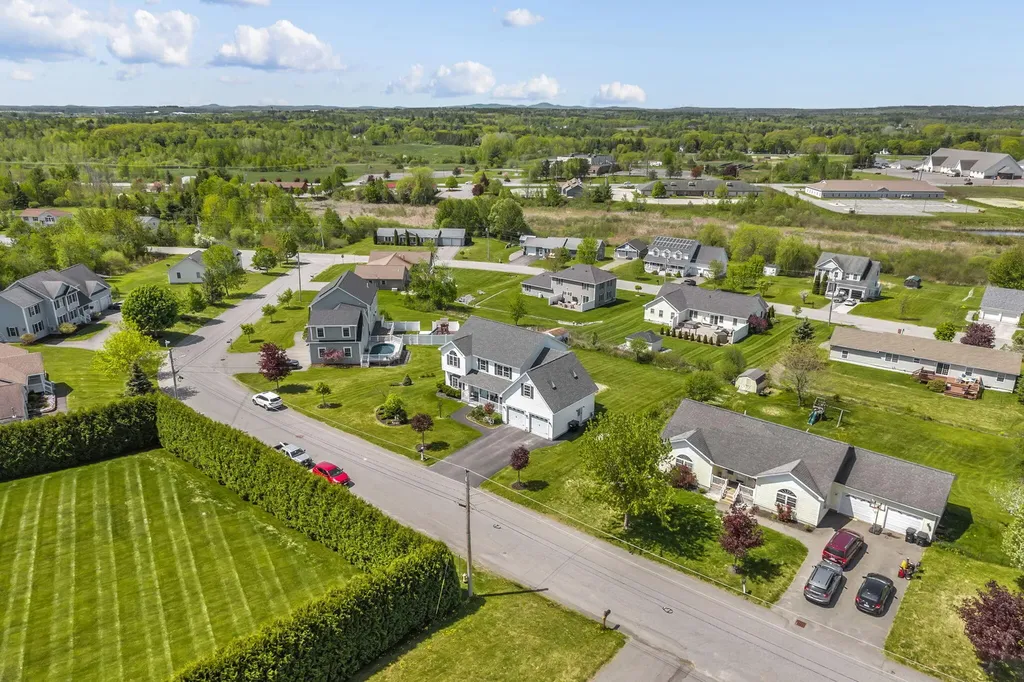 40 Hillview Drive Bangor ME 04401
