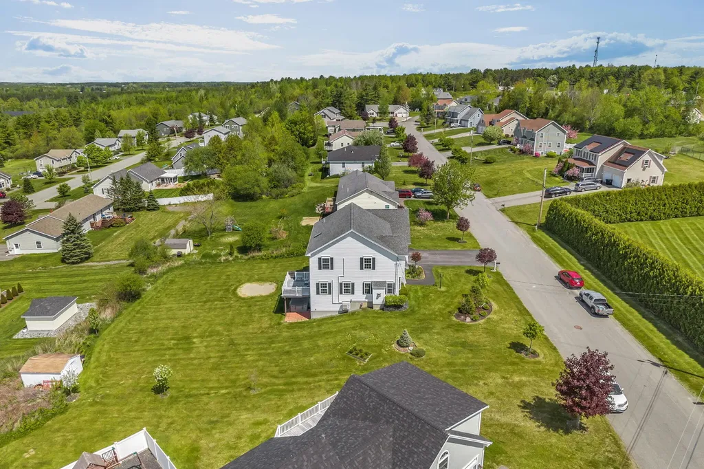 40 Hillview Drive Bangor ME 04401