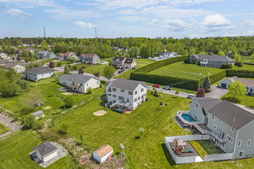 40 Hillview Drive Bangor ME 04401