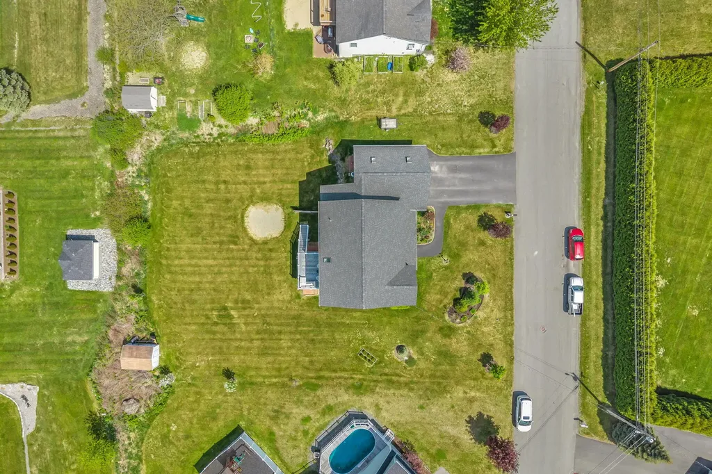 40 Hillview Drive Bangor ME 04401