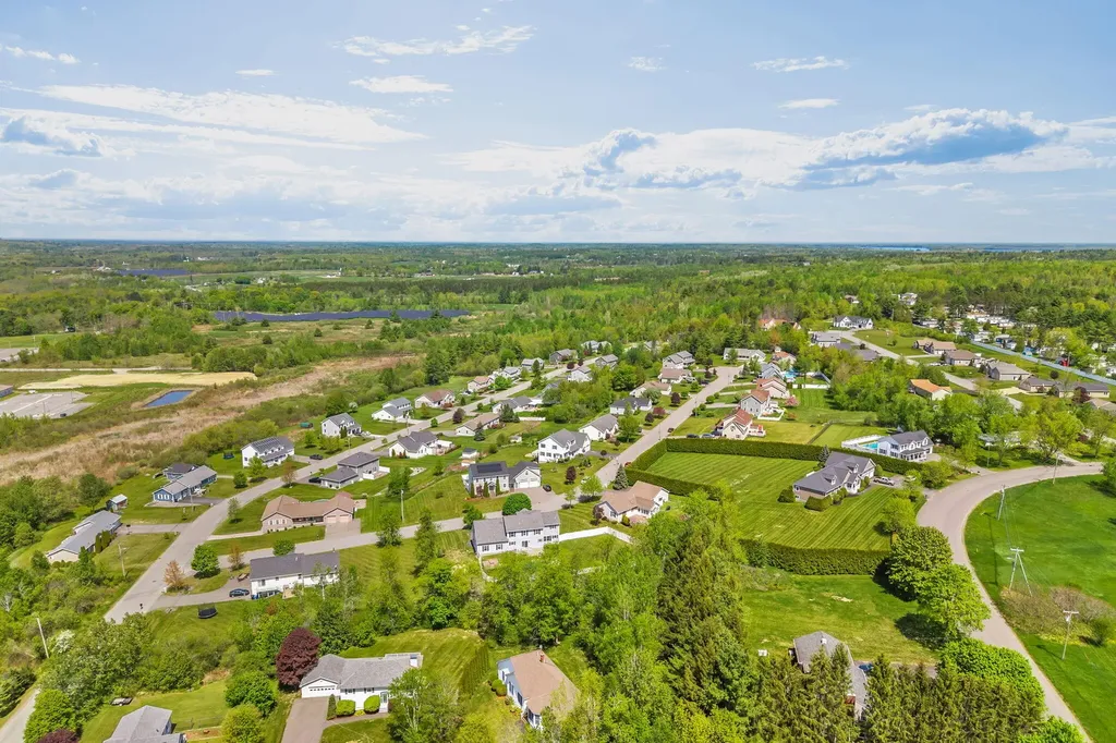 40 Hillview Drive Bangor ME 04401