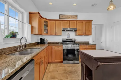 40 Hillview Drive Bangor ME 04401