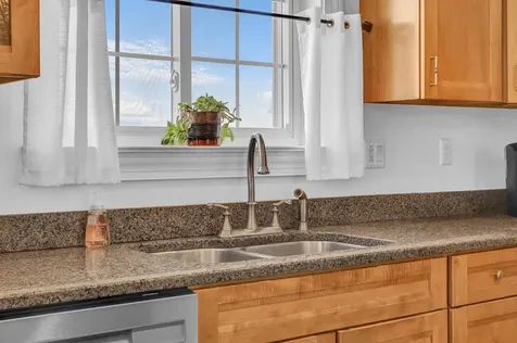 40 Hillview Drive Bangor ME 04401