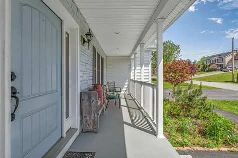 40 Hillview Drive Bangor ME 04401