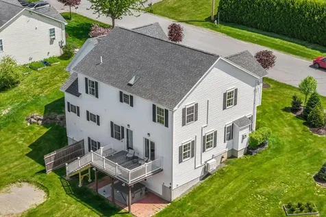 40 Hillview Drive Bangor ME 04401