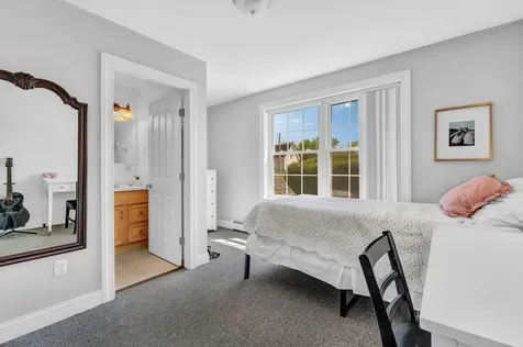 40 Hillview Drive Bangor ME 04401