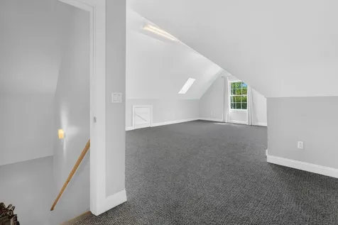 40 Hillview Drive Bangor ME 04401