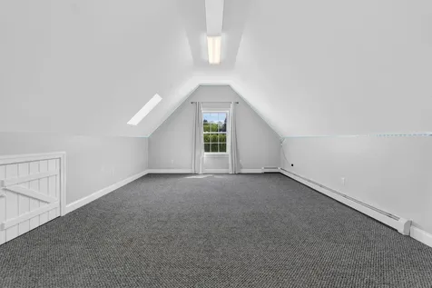 40 Hillview Drive Bangor ME 04401