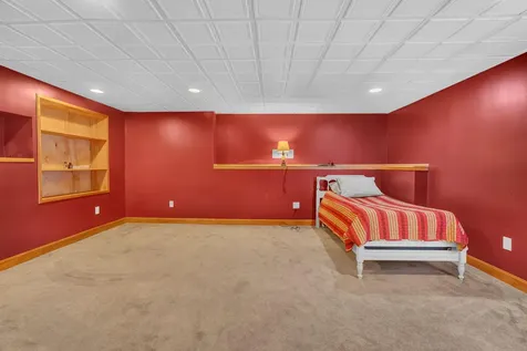 40 Hillview Drive Bangor ME 04401