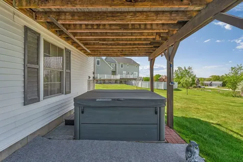 40 Hillview Drive Bangor ME 04401