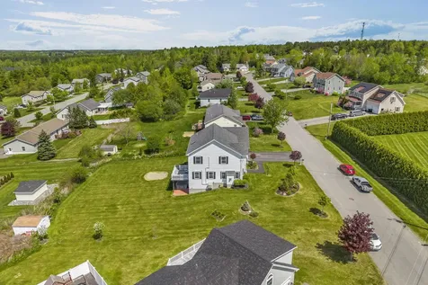 40 Hillview Drive Bangor ME 04401