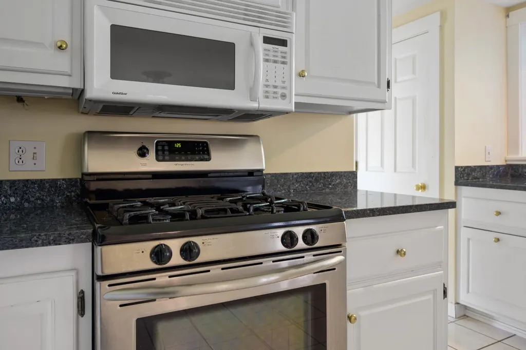 3 Navy Street Searsport ME 04974