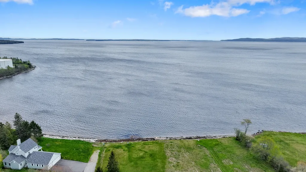 3 Navy Street Searsport ME 04974