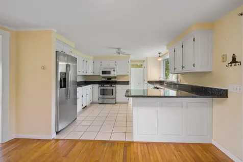 3 Navy Street Searsport ME 04974