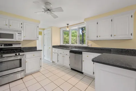 3 Navy Street Searsport ME 04974