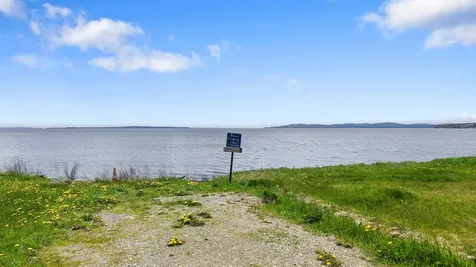 3 Navy Street Searsport ME 04974