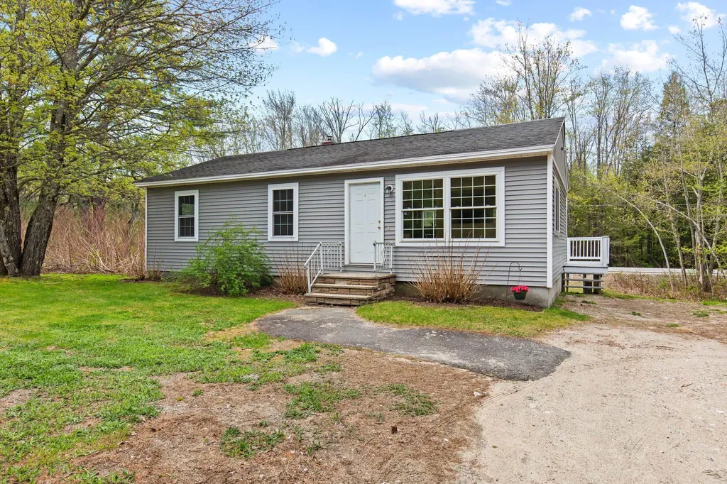 Standish ME, 450 Richville Road