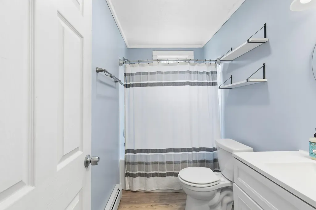 450 Richville Road Standish ME 04084