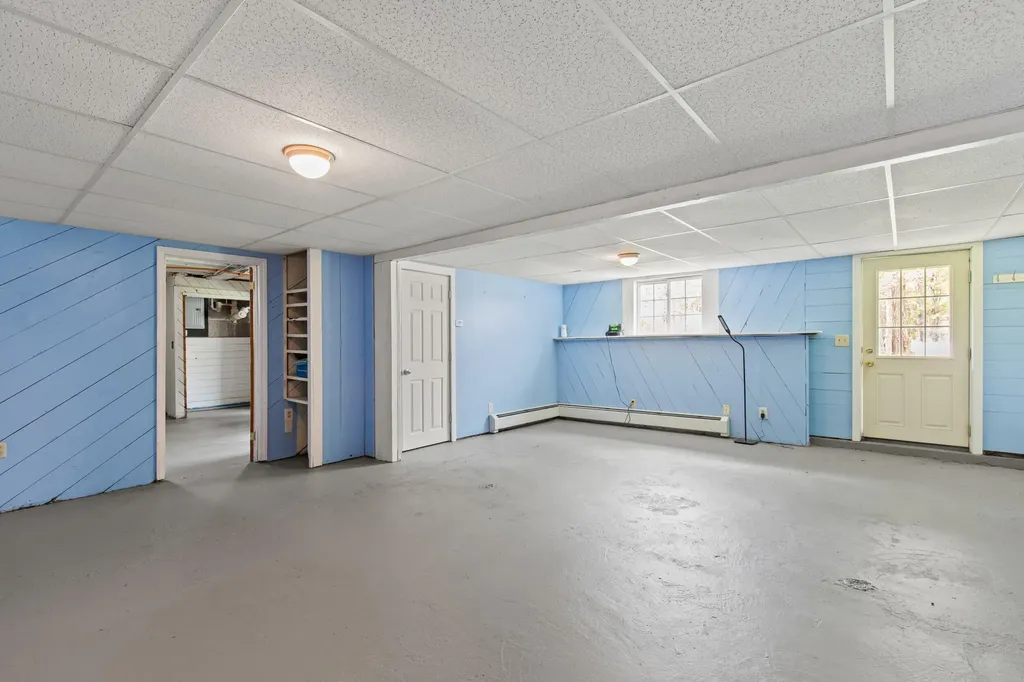 450 Richville Road Standish ME 04084