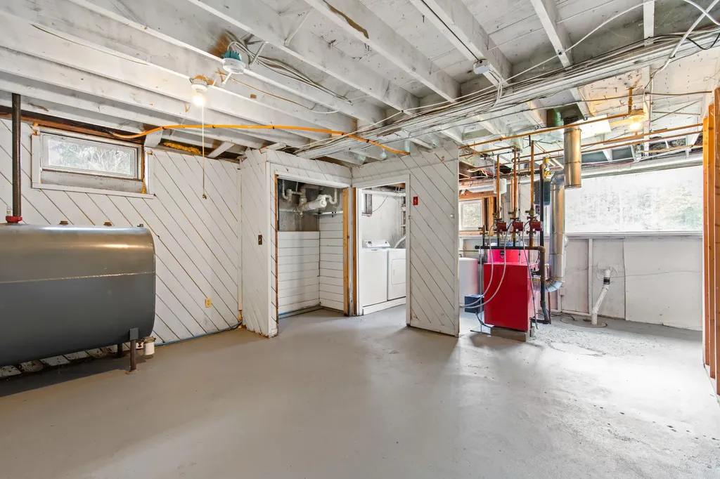 450 Richville Road Standish ME 04084