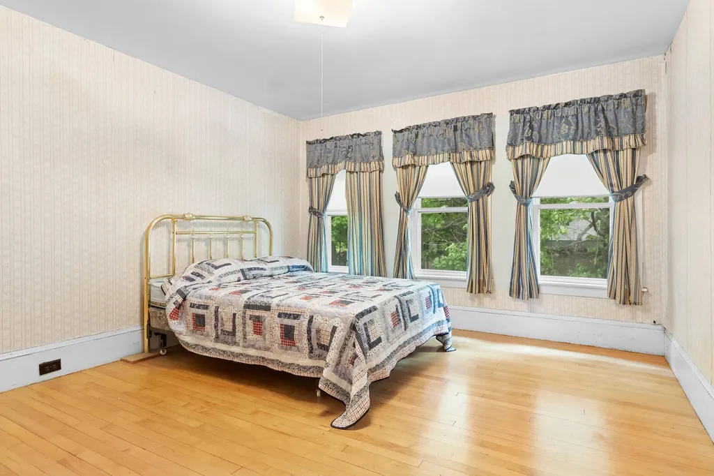 28 Main Street Hill Dexter ME 04930
