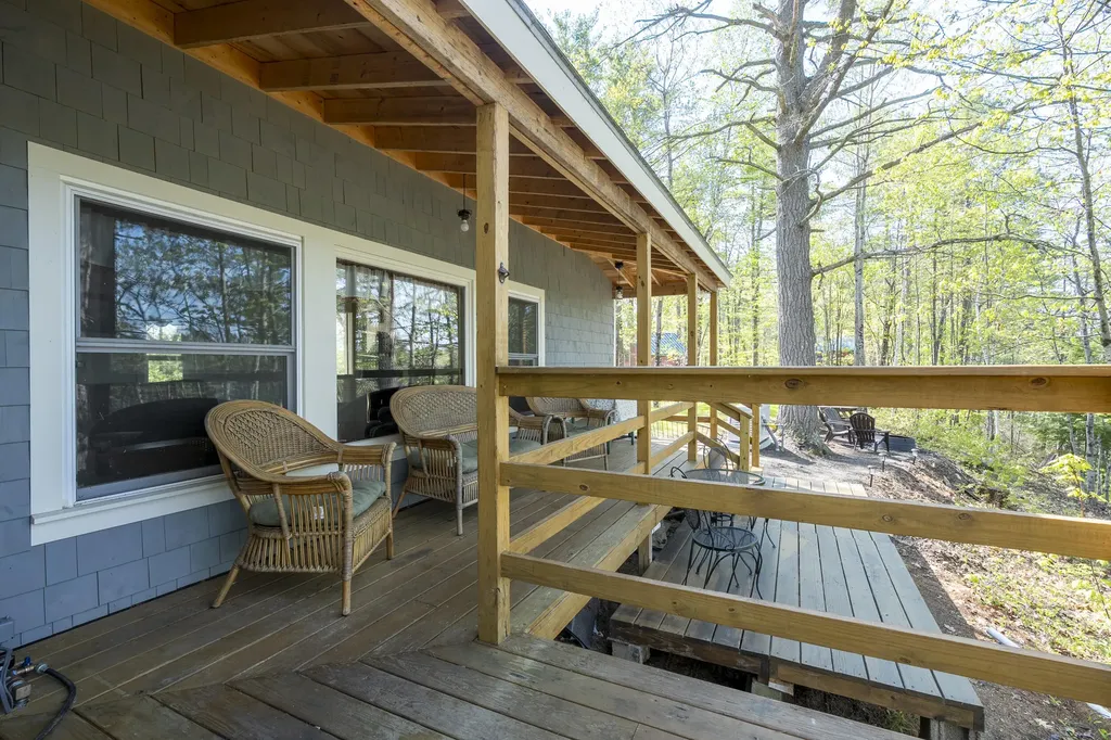 188 Caldwell Lane Oxford ME 04270